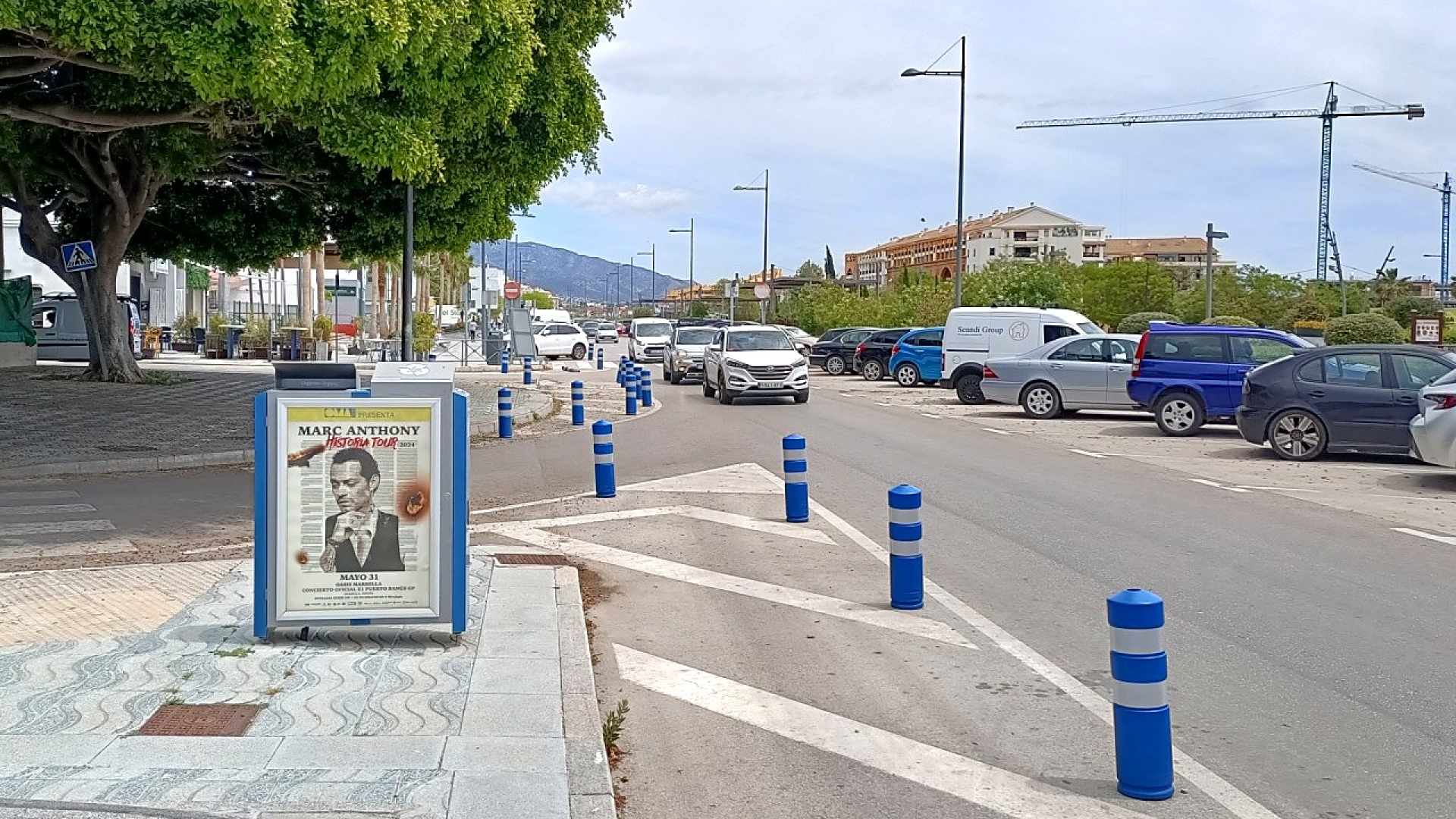 Advertising mupi on Boulevard San Pedro de Alcántara, Boulevard