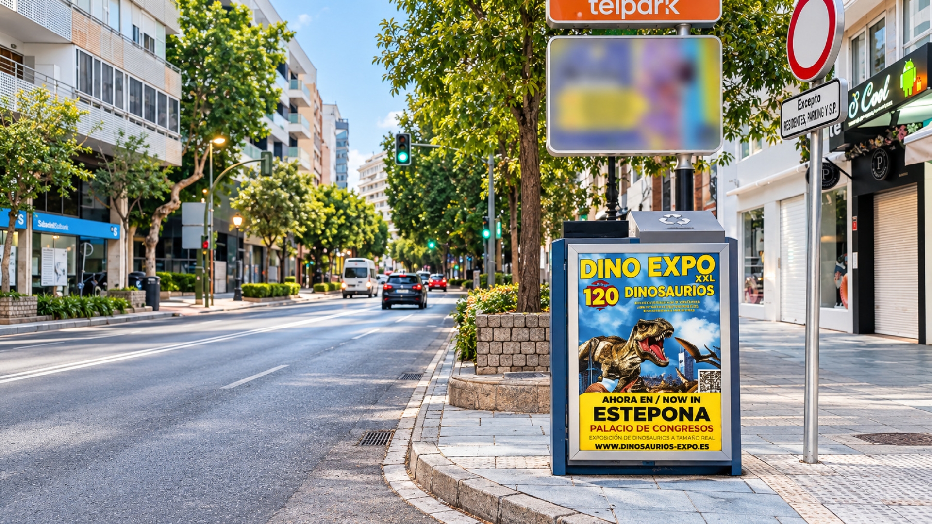 Advertising mupi on Avenue Ricardo Soriano, plaza Juan de la Rosa