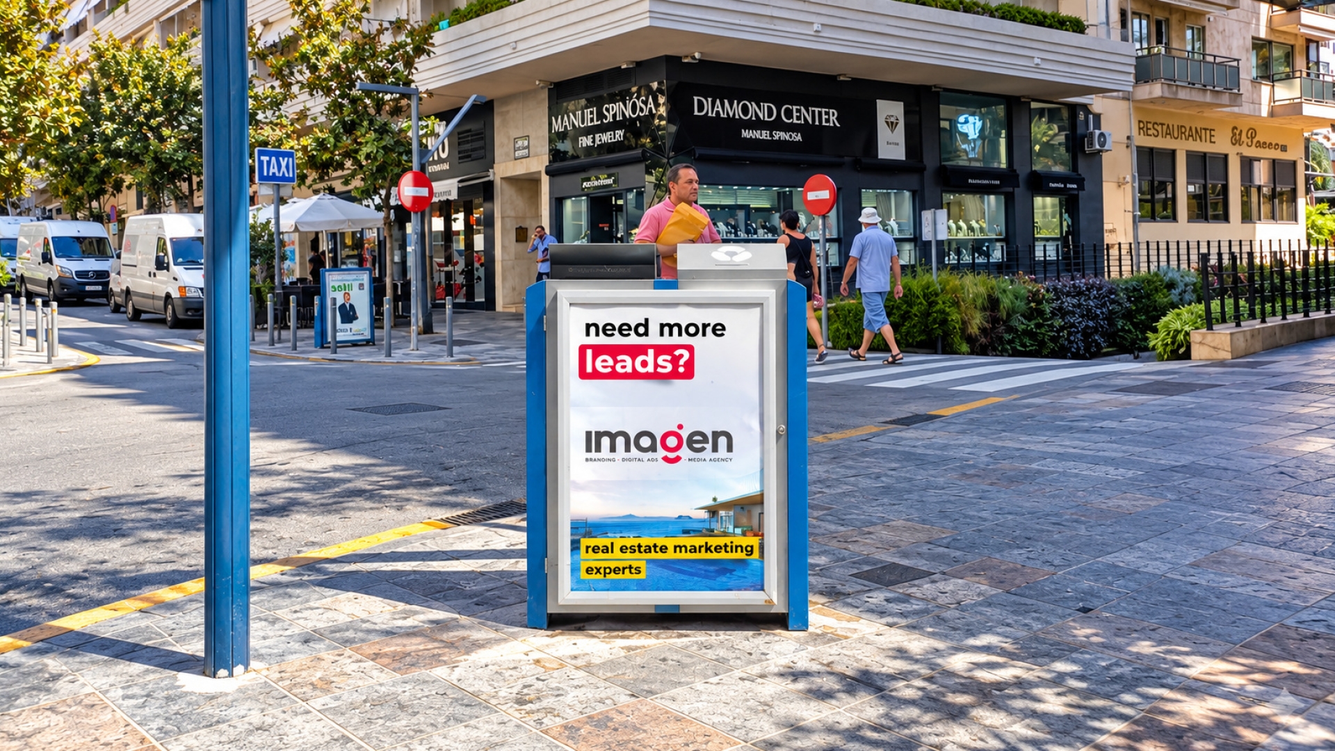 Mupi publicitario en Avenida Miguel Cano, túnel Avda. del Mar, Marbella