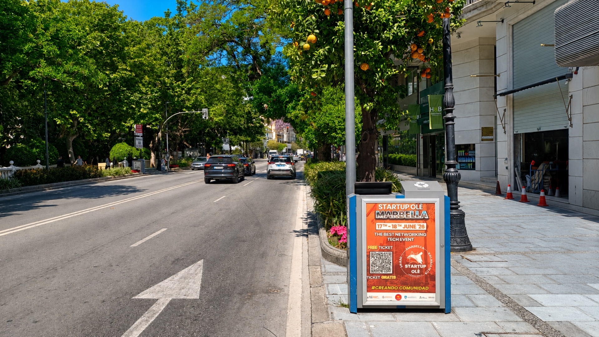 Mupi publicitario en Avda. Ramón y Cajal 9, Paseo Marítimo