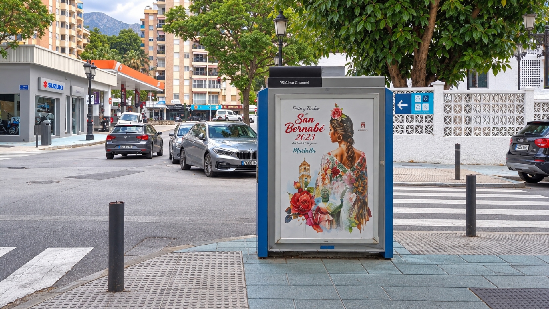 Mupi publicitario en Calle Gregorio Marañon, Ramón Gómez de la Serna, Paseo Marítimo