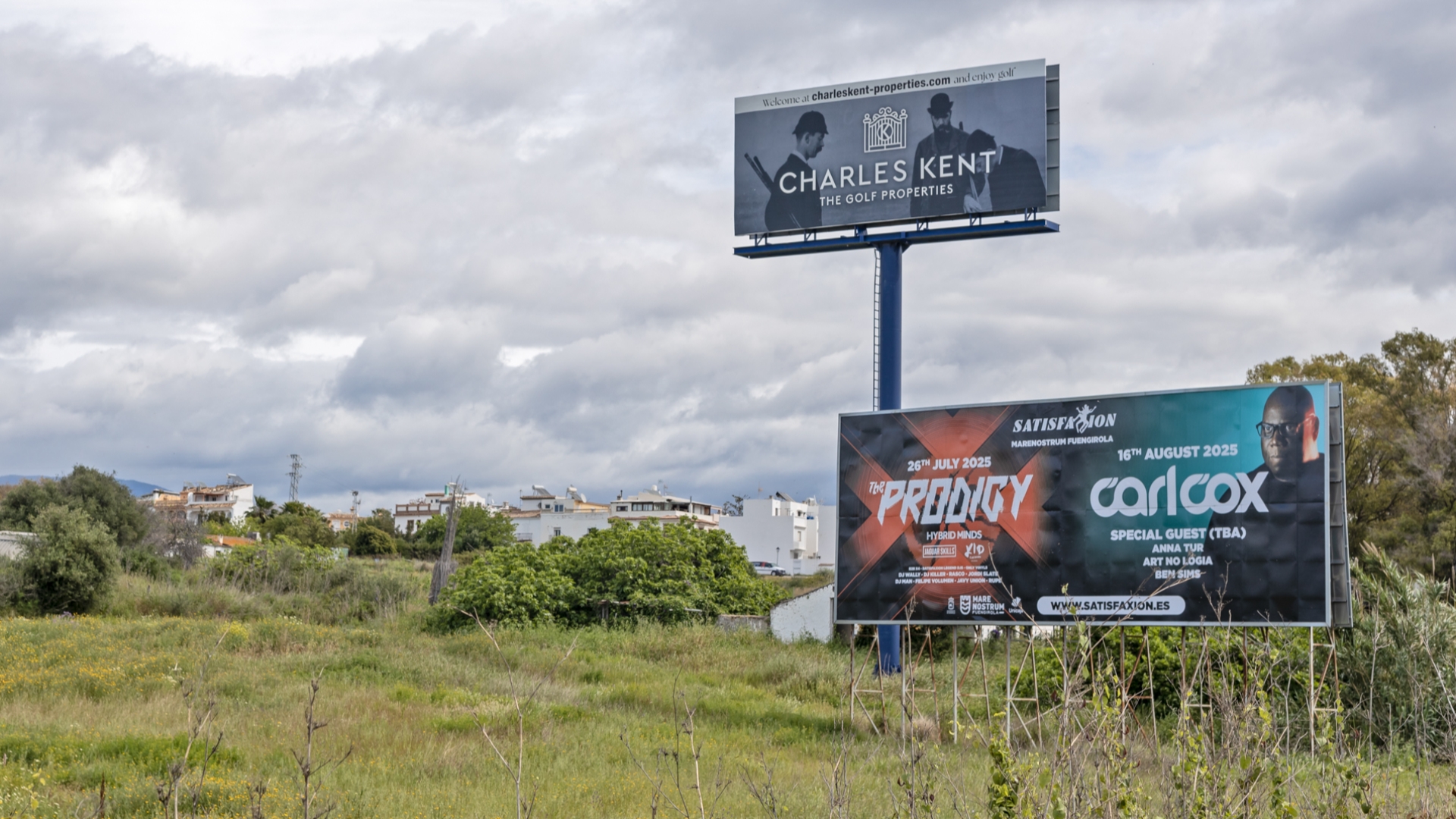 Monoposte publicitario en Marbella | Publicidad exterior