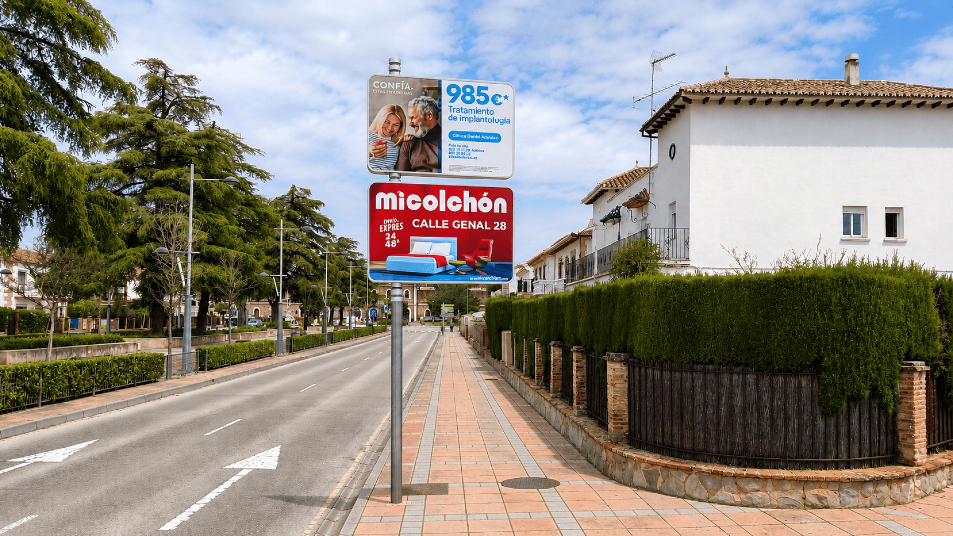 Poste publicitario   de  150x50 cm  en Ronda, Málaga