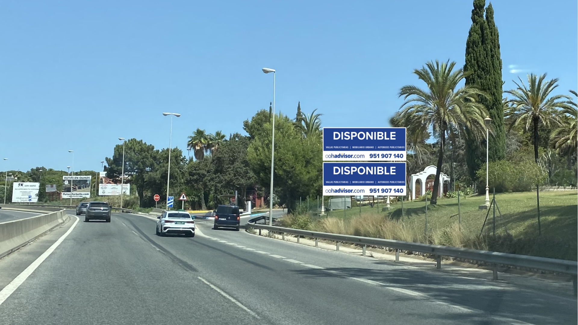Valla ubicada en A-7, Las Chapas. dirección Cádiz | Marbella