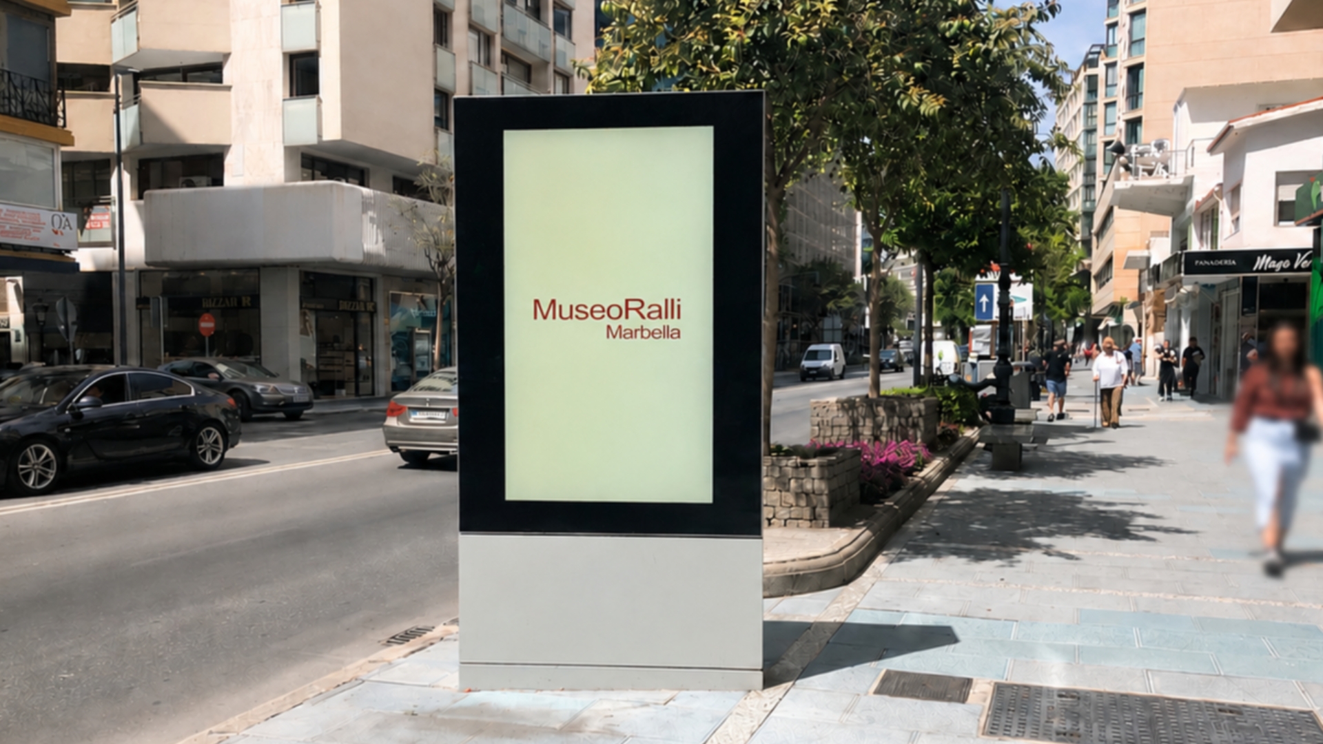 Digital advertising screen on Avenue Ricardo Soriano 4, Marbella Centro