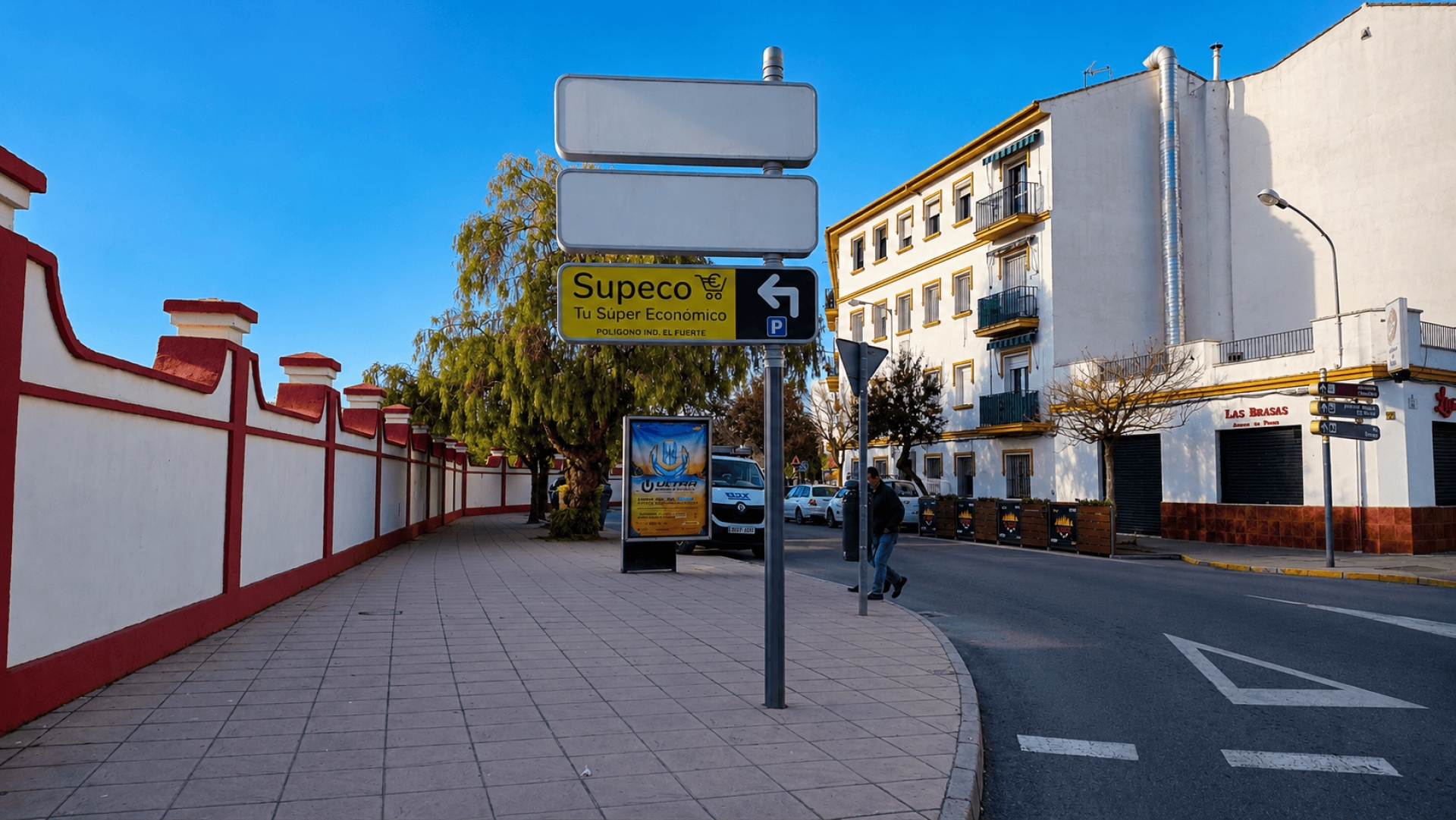 Poste publicitario   de  150x50 cm  en Ronda, Málaga