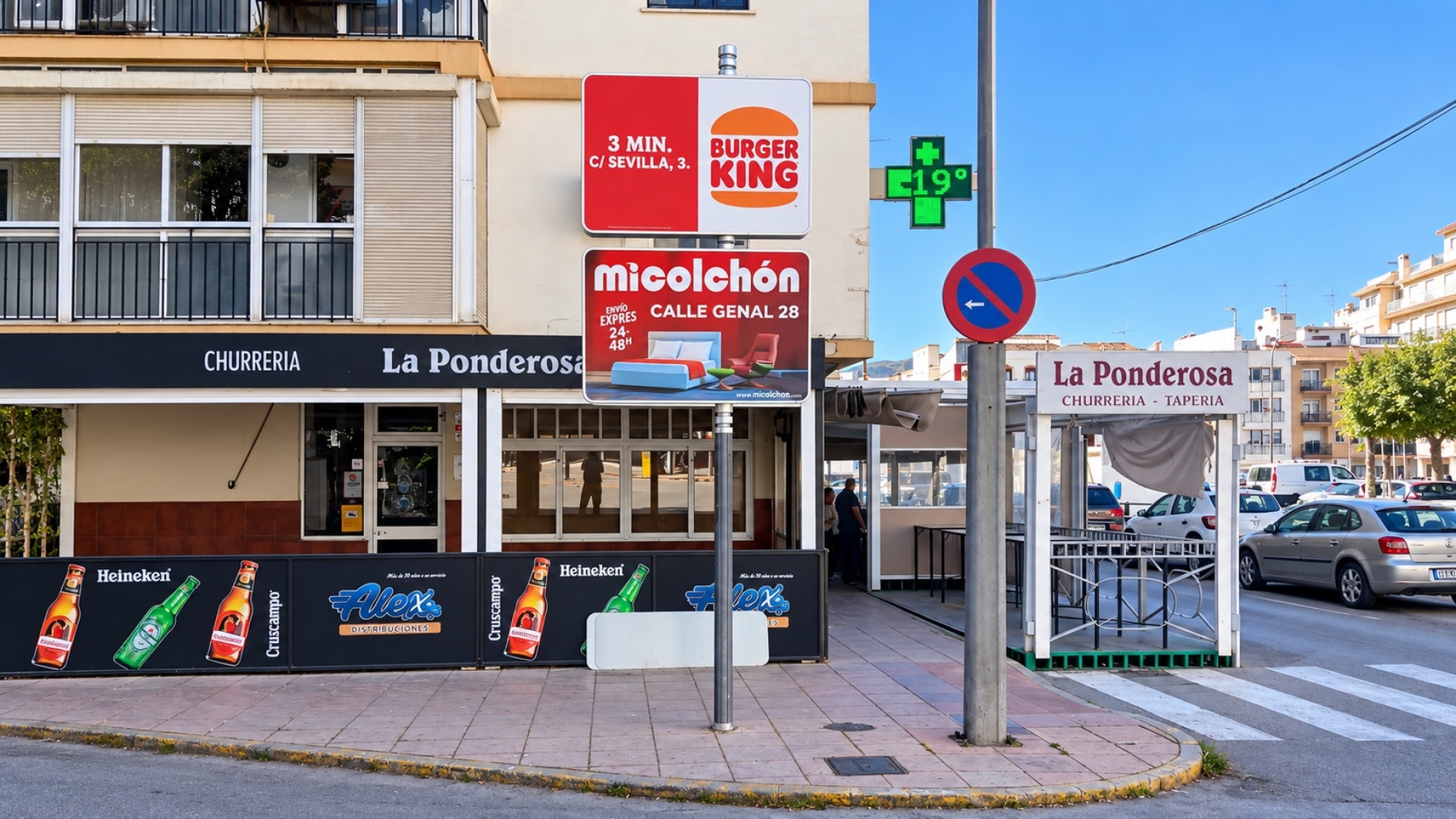 Poste publicitario   de  150x50 cm  en Ronda, Málaga