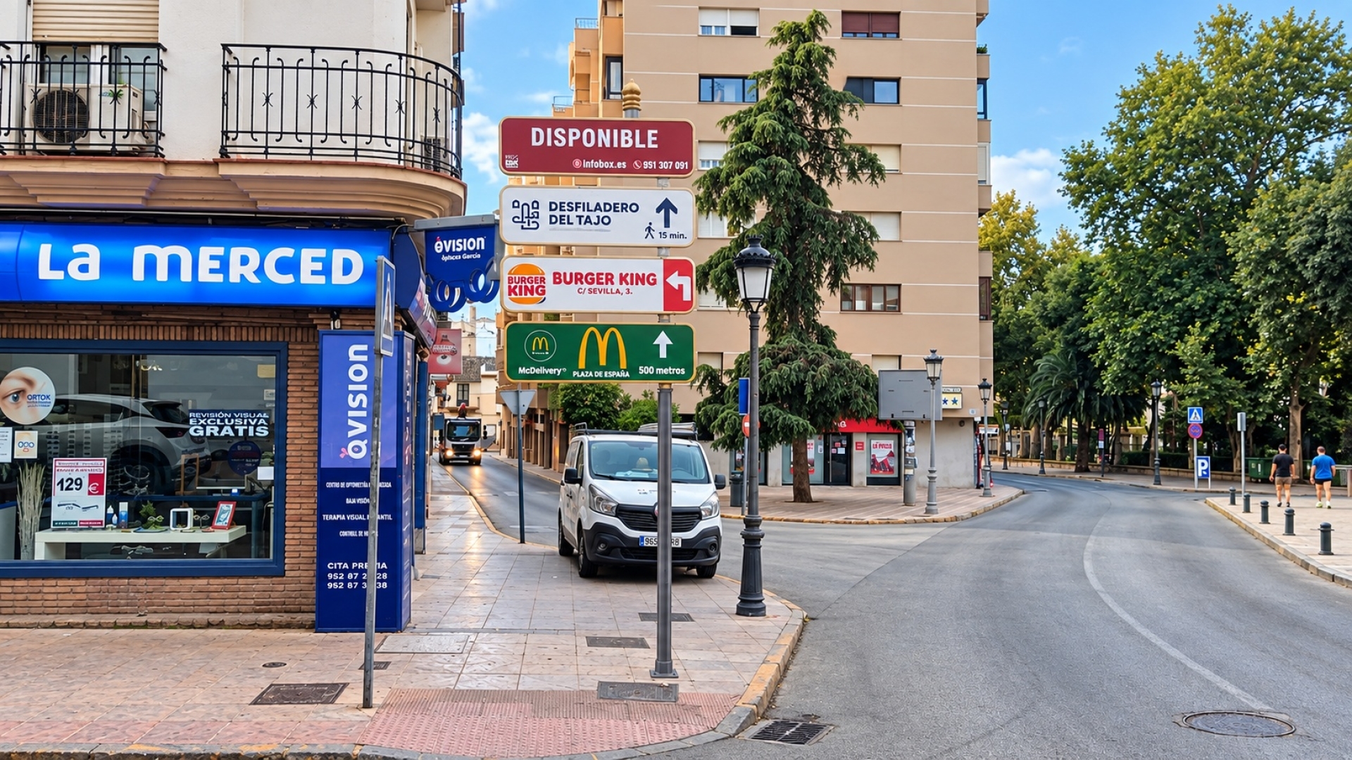 Poste publicitario   de  150x50 cm  en Ronda, Málaga