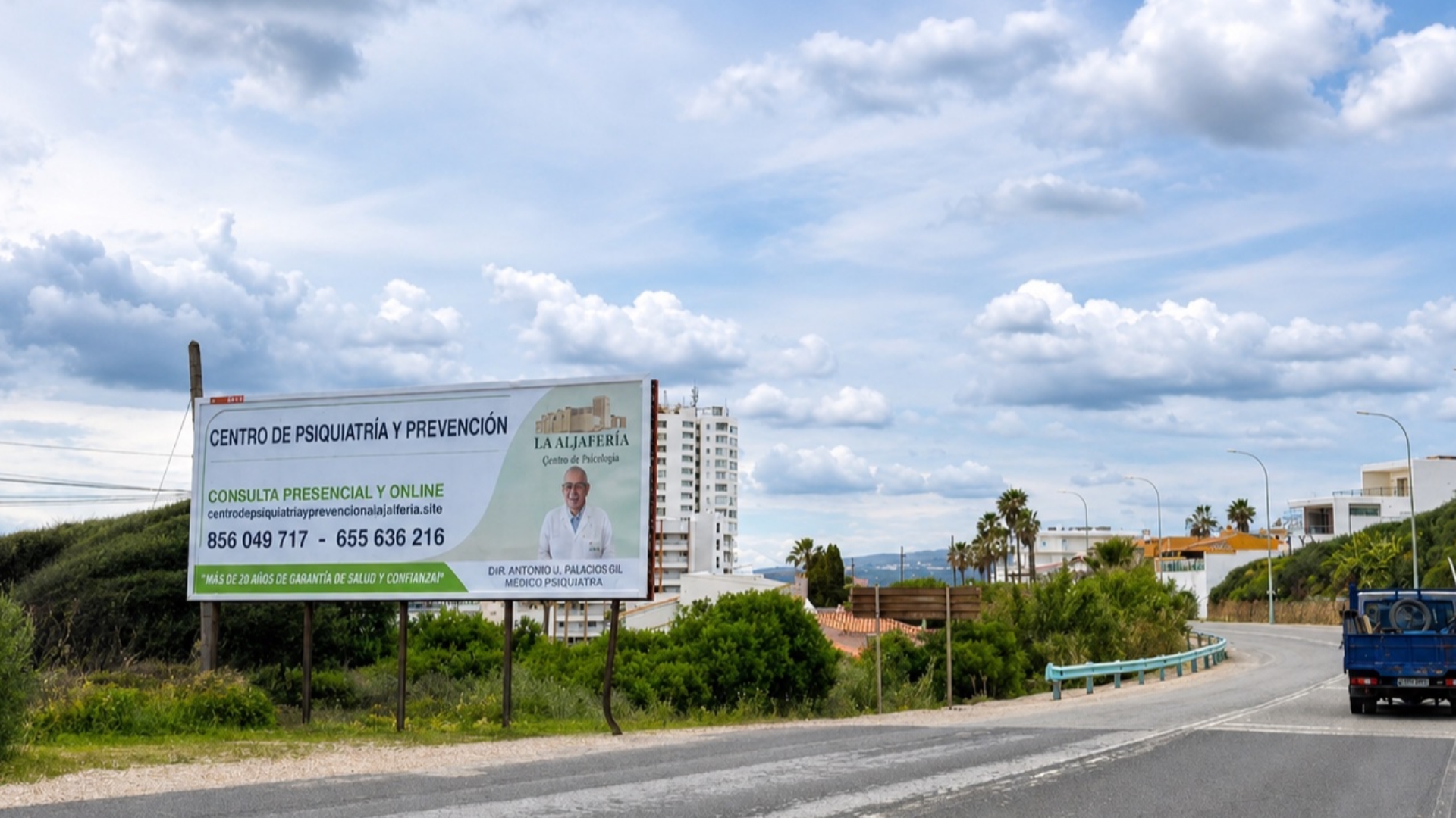 Valla ubicada en A7 salida 130, Torreguadiaro