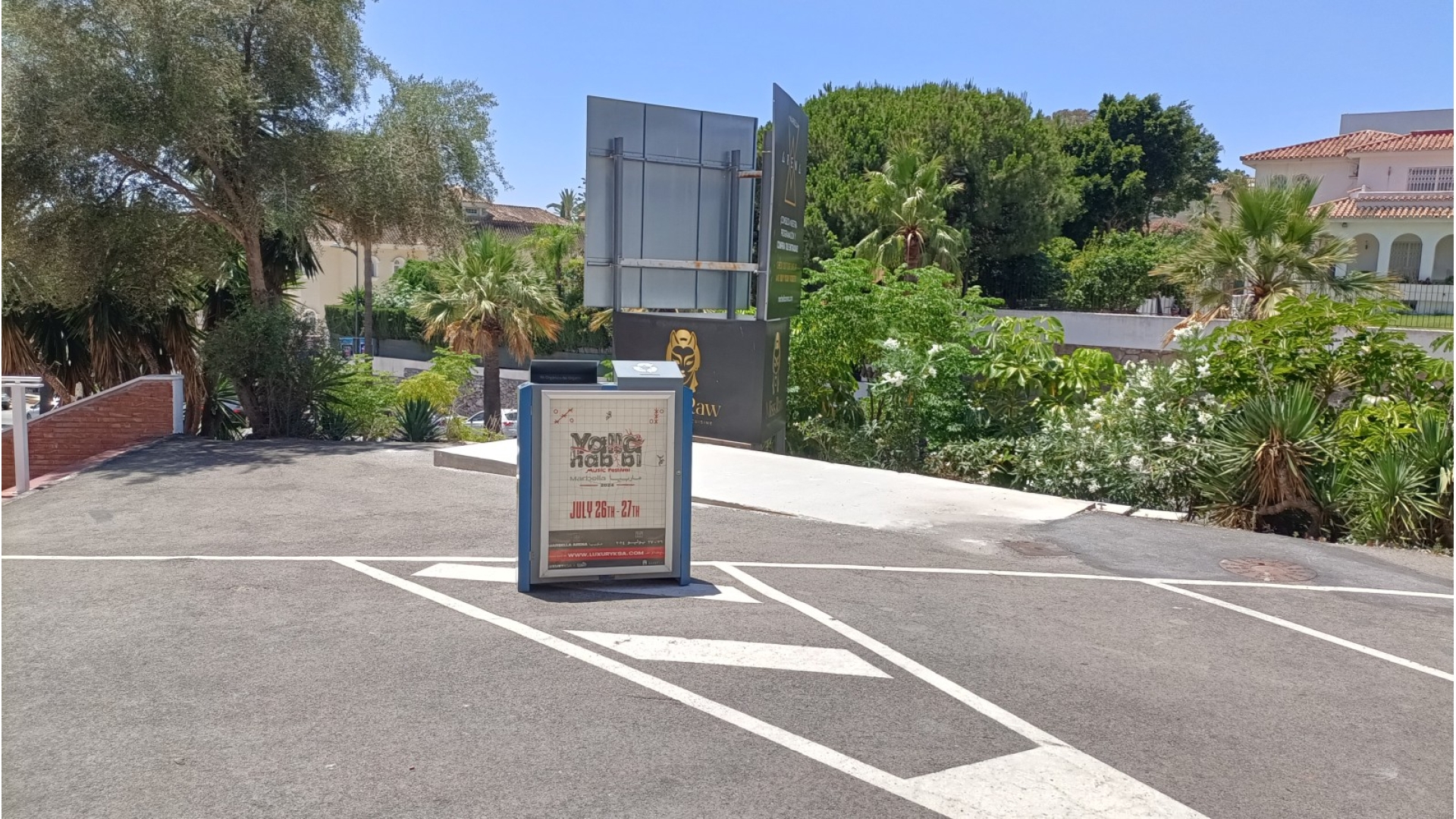 Advertising mupi   of  70x100 cm  in , Marbella