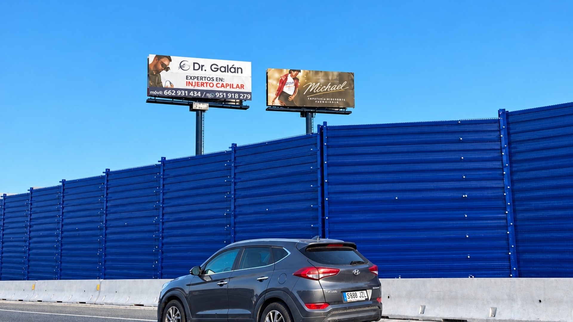Monoposte publicitario en Málaga