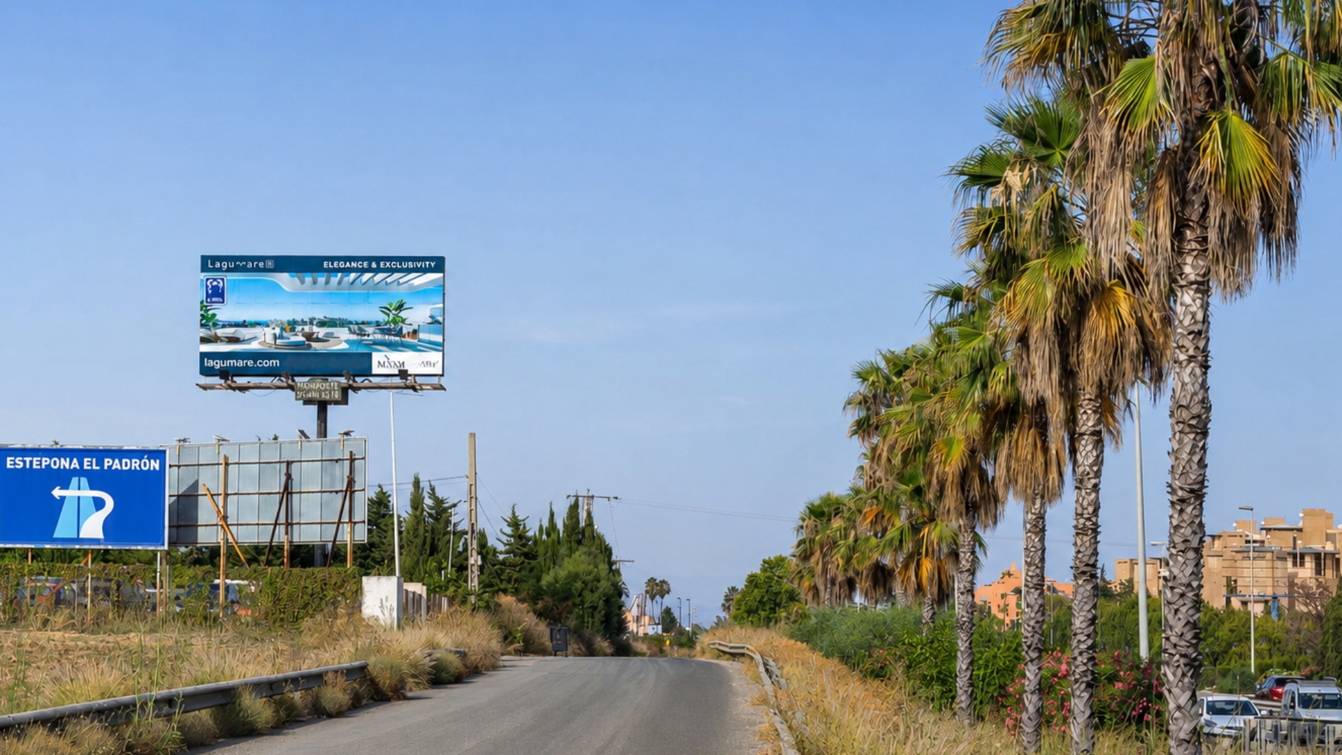 Monoposte publicitario en Marbella | Publicidad exterior