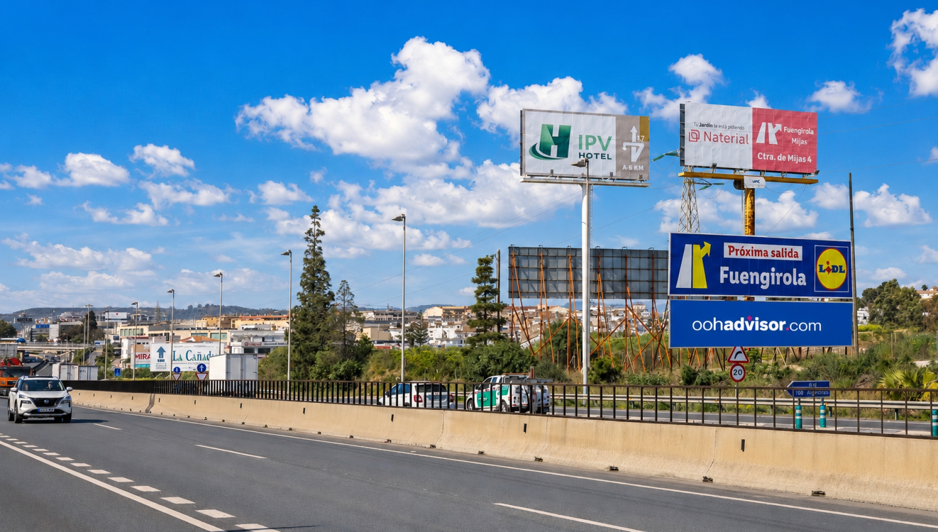 Valla ubicada en Entrada Fuengirola, próximo a salida