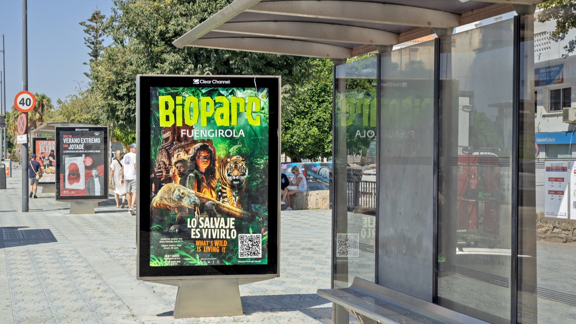 Mupi publicitario   de  176x120 cm  en , Marbella