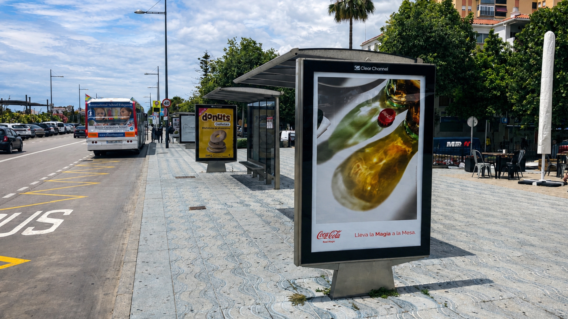 Mupi publicitario   de  176x120 cm  en , Marbella