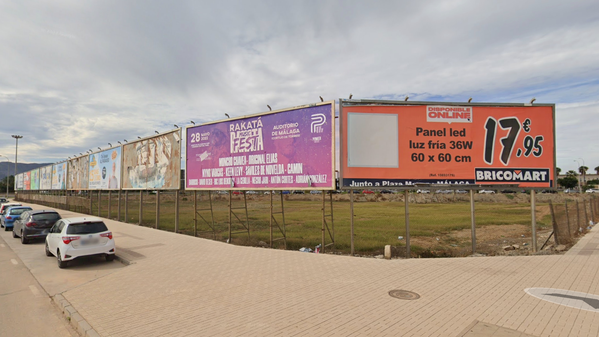 Valla en Avenida Velázquez en Málaga