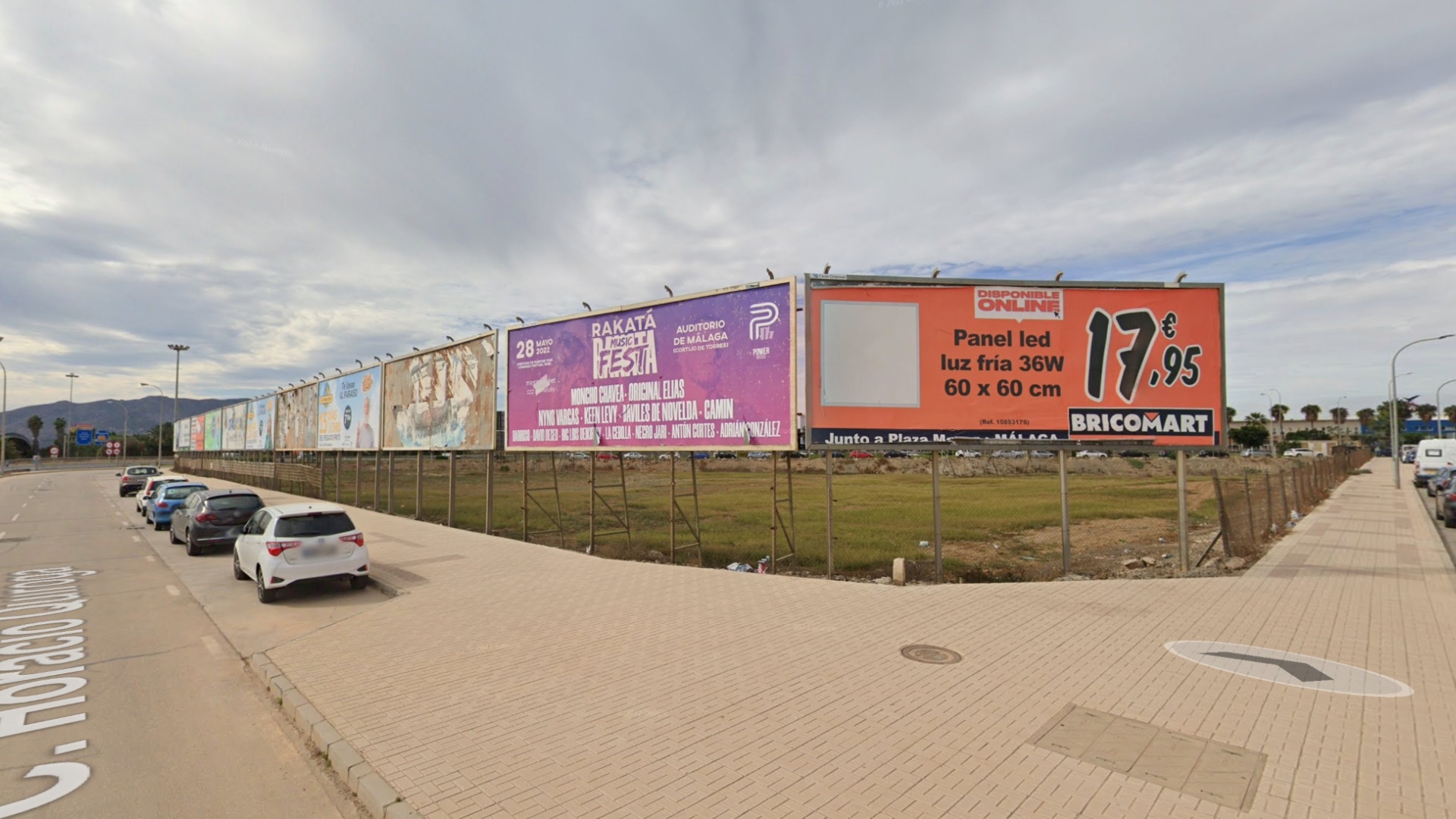 Valla en Avenida Velázquez en Málaga