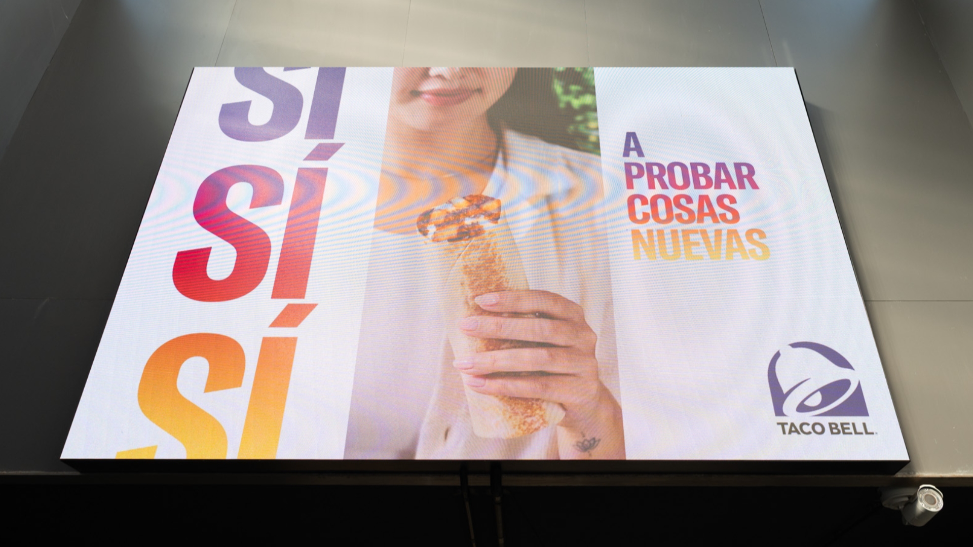 Pantalla digital en el Metro de Málaga