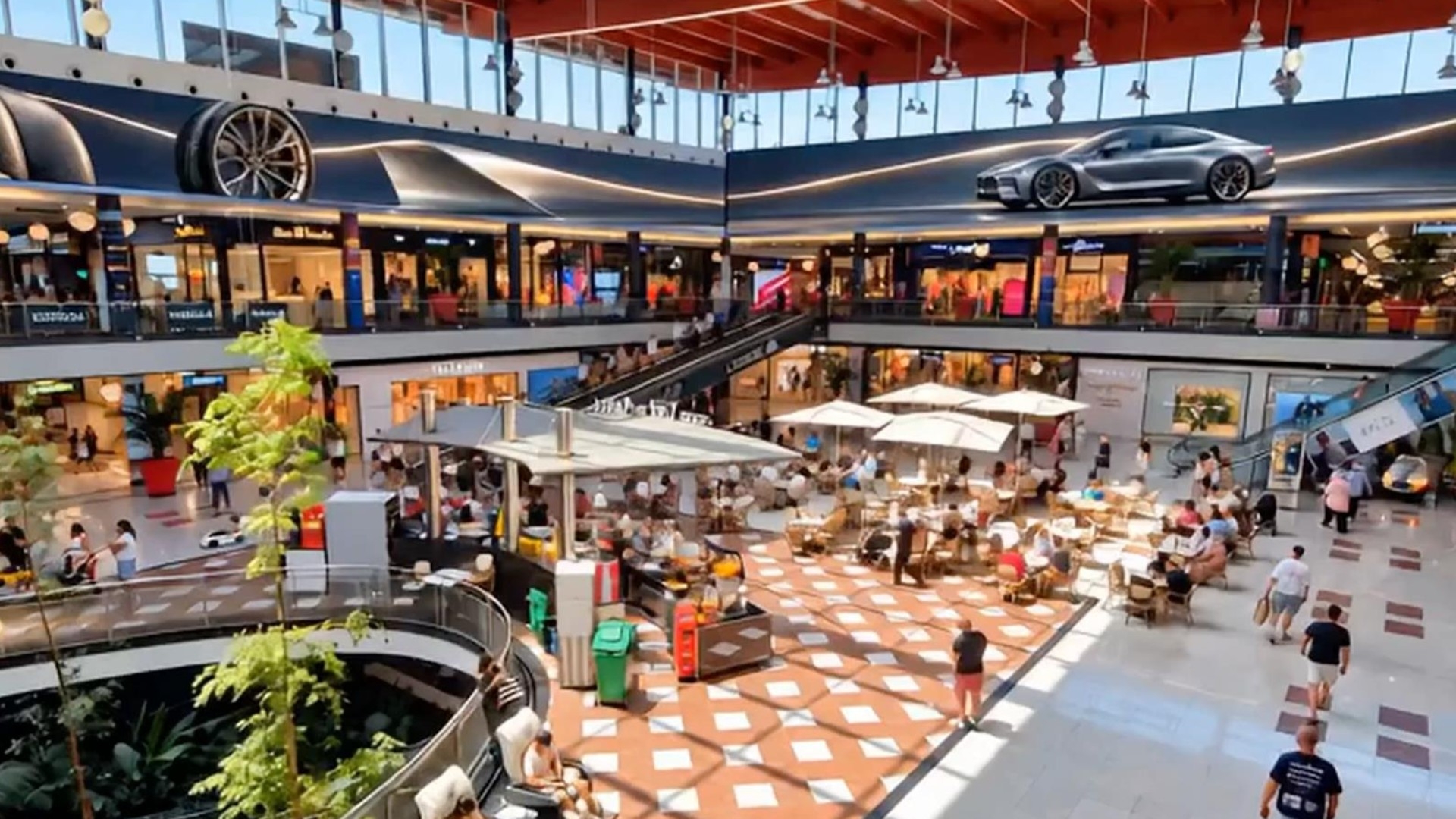 Panalla LED envolvente en la plaza central de La Cañada Shopping, en Marbella