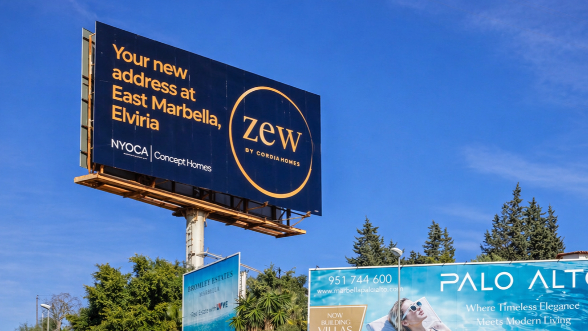Advertising monopole   of  10.4x5 m  in Marbella, Málaga