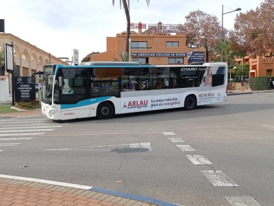 Autobus publicitario de Super Integral Articulado en Fuengirola, Málaga