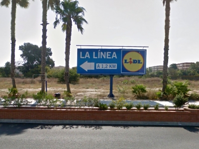 Valla publicitaria de 8x3 m en Línea de la Concepción (La), Cádiz