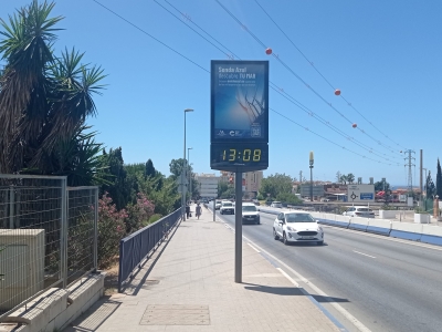 Reloj publicitario de 120x175 cm en Marbella, Málaga