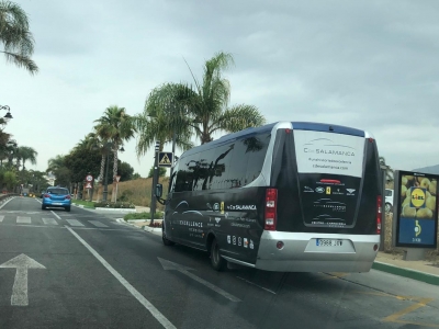 Autobus publicitario de Integral en Estepona, Málaga