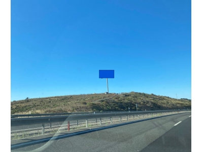 Monoposte publicitario de 12x5 m en Manilva, Málaga