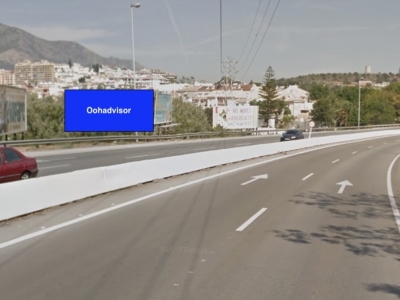 Valla publicitaria de 8x3 m en Fuengirola, Málaga
