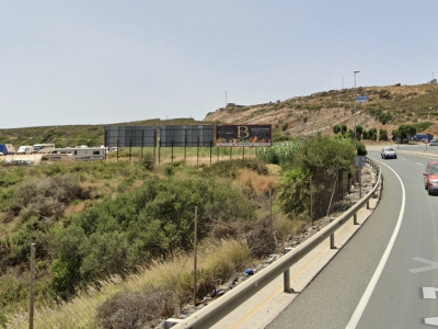 Valla publicitaria de 8x3 m en Torreguadiaro, Cádiz