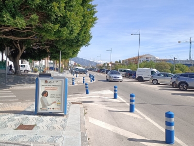 Mupi publicitario de 100x70 cm en San Pedro de Alcántara, Málaga