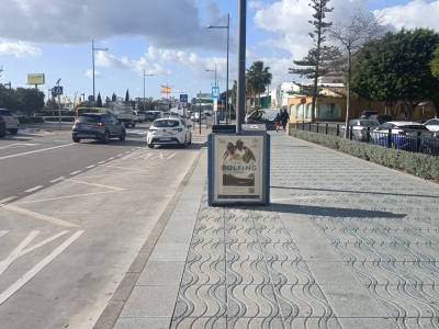 Mupi publicitario de 100x70 cm en San Pedro de Alcántara, Málaga