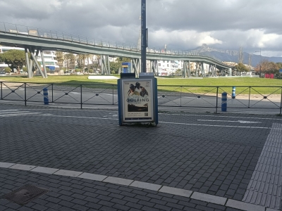 Mupi publicitario de 100x70 cm en San Pedro de Alcántara, Málaga