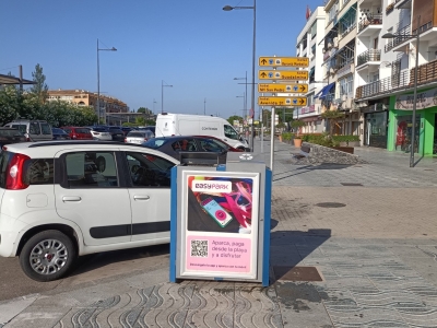 Mupi publicitario de 100x70 cm en San Pedro de Alcántara, Málaga
