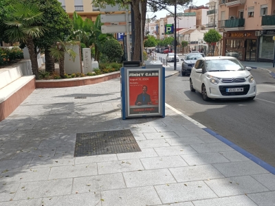 Mupi publicitario de 176x120 cm en San Pedro de Alcántara, Málaga