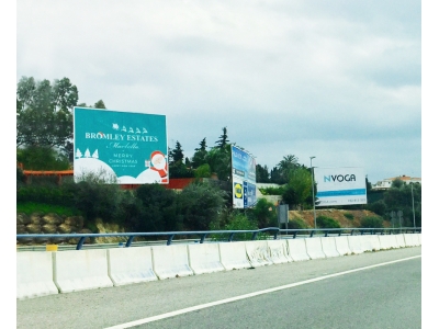 Valla publicitaria de 12x6 m en Marbella, Málaga