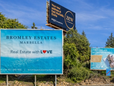 Valla publicitaria de 12x6 m en Marbella, Málaga