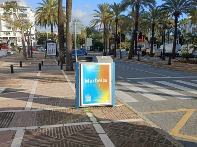Mupi publicitario de 70x100 cm en Marbella, Málaga