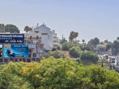 Valla publicitaria de 16x8 m en Marbella, Málaga