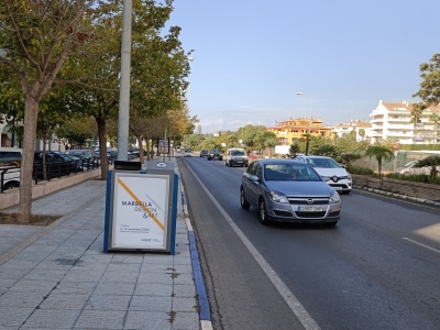 Mupi publicitario de 100x70 cm en Marbella, Málaga