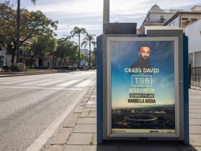 Mupi publicitario de 70x100 cm en Marbella, Málaga