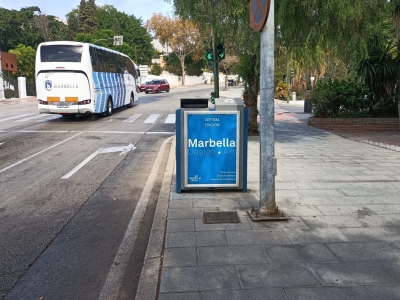Mupi publicitario de 70x100 cm en Marbella, Málaga