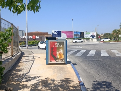Mupi publicitario de 70x100 cm en Marbella, Málaga