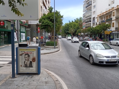 Mupi publicitario de 176x120 cm en Marbella, Málaga