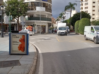Mupi publicitario de 100x70 cm en Marbella, Málaga