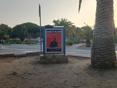 Mupi publicitario de 100x70 cm en Marbella, Málaga