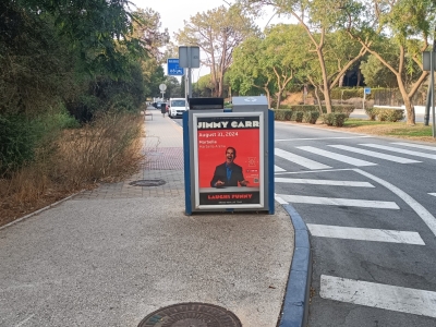 Mupi publicitario de 100x70 cm en Marbella, Málaga