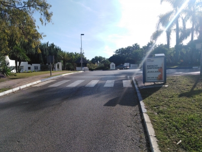 Mupi publicitario de 100x70 cm en Marbella, Málaga