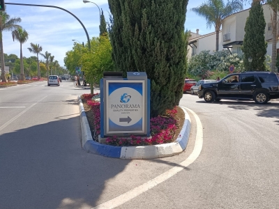 Mupi publicitario de 100x70 cm en Marbella, Málaga
